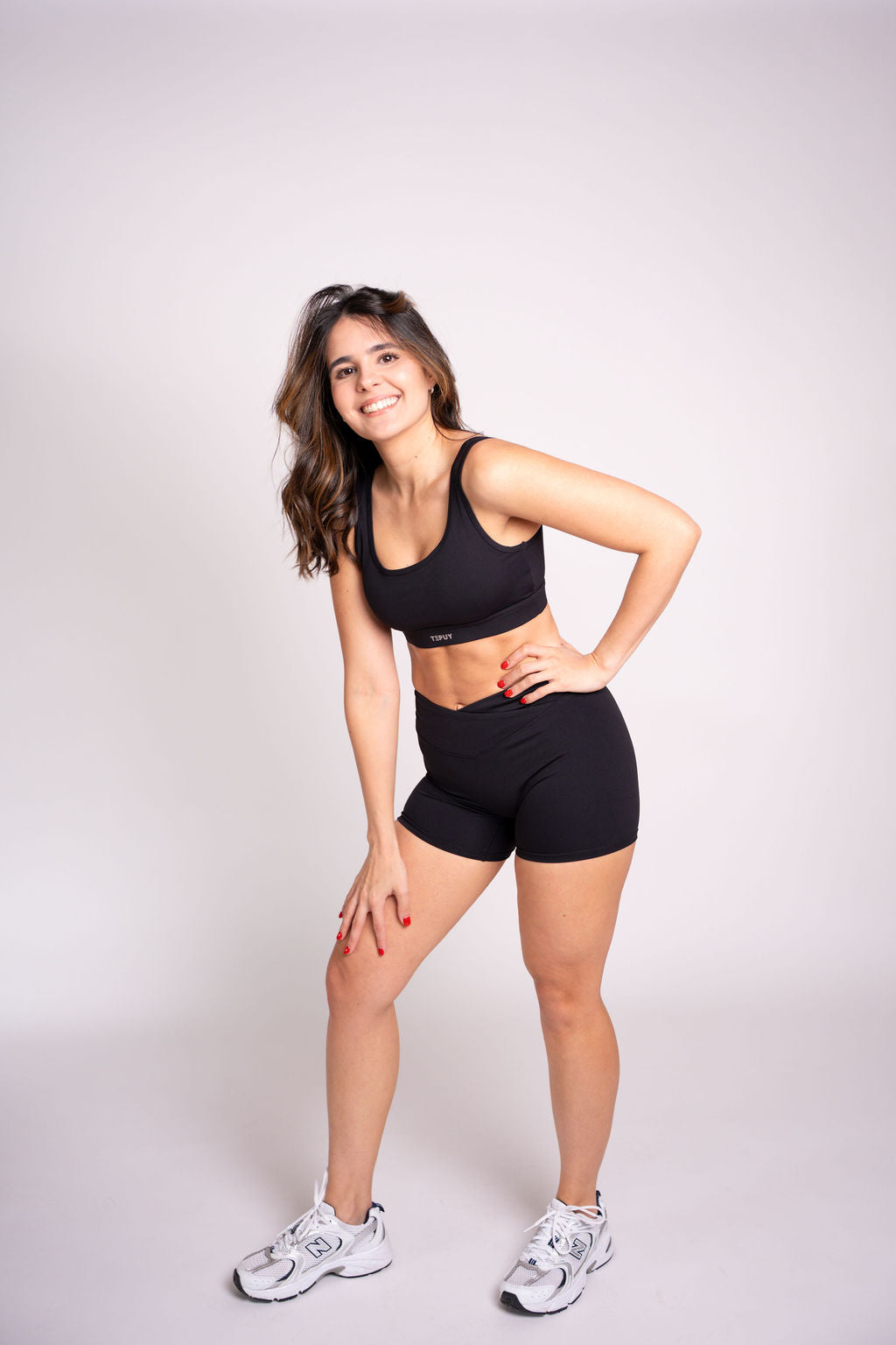 Essence Top